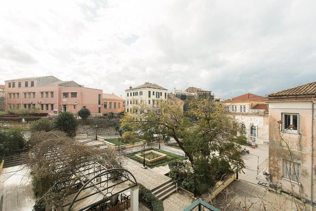 Deluxe Town Hall Square Flat In Historical Center 2 Corfu  Exterior photo